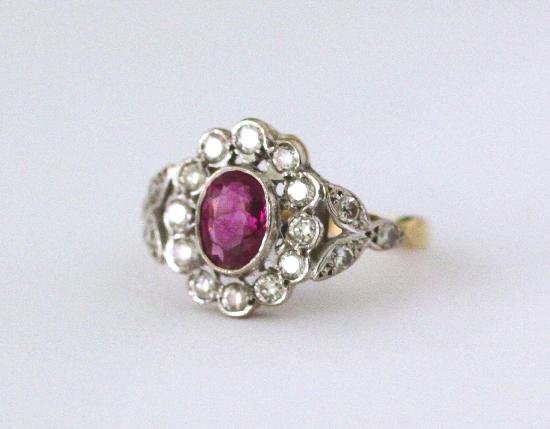 1920s RUBY AND DIAMOND ENGAGEMENT RING