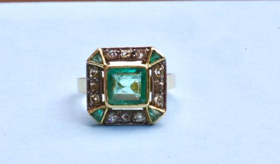 ANTIQUE PERIOD EMERALD AND DIAMOND ENGAGEMENT RING