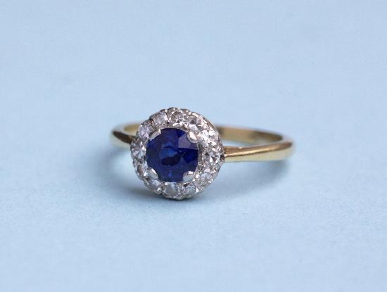 ANTIQUE SAPPHIRE AND DIAMOND CLUSTER ENGAGEMENT RING 