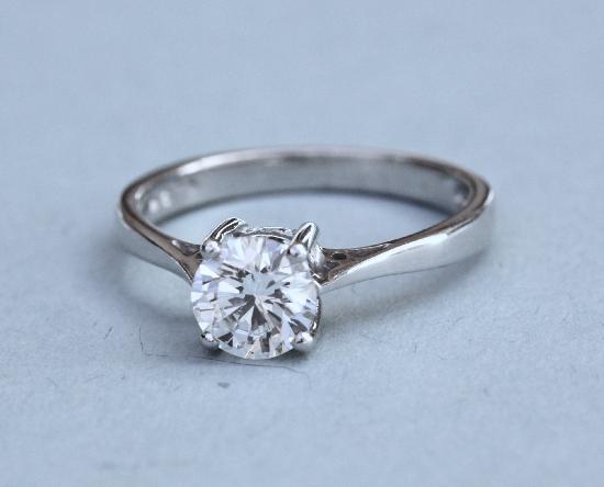D COLOUR DIAMOND SOLITAIRE ENGAGEMENT RING CERTIFICATED