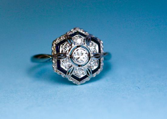 DIAMOND AND SAPPHIRE 1920S ENGAGEMENT  RING