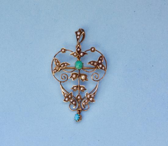 EDWARDIAN TURQUOISE AND SEED PEARL PENDANT BROOCH
