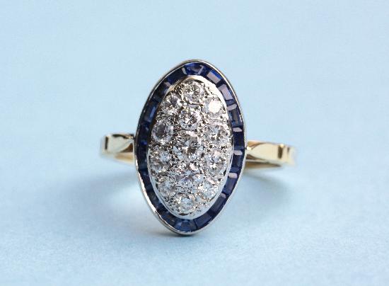 FRENCH ART DECO STYLE SAPPHIRE AND DIAMOND ENGAGEMENT RING