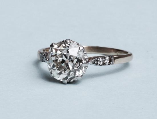 LARGE OLD-CUT DIAMOND SOLITAIRE ENGAGEMENT RING