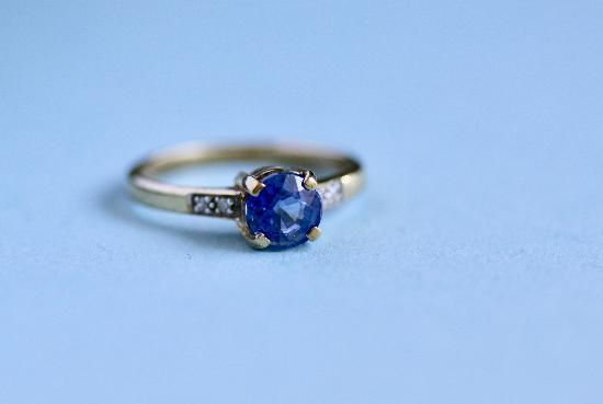 SWEET SAPPHIRE AND DIAMOND ENGAGEMENT RING