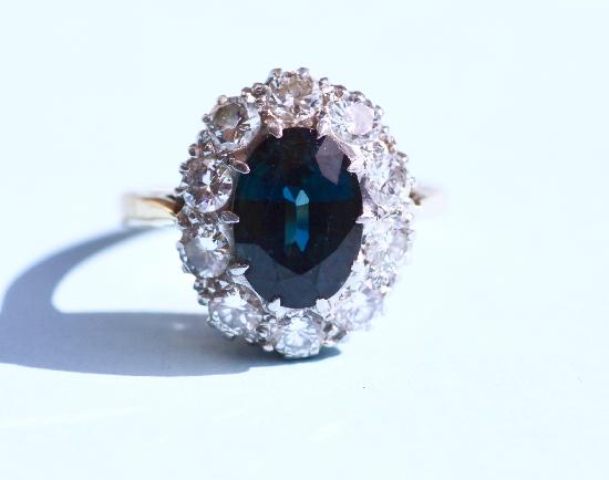 VINTAGE SAPPHIRE AND DIAMOND CLUSTER ENGAGEMENT RING