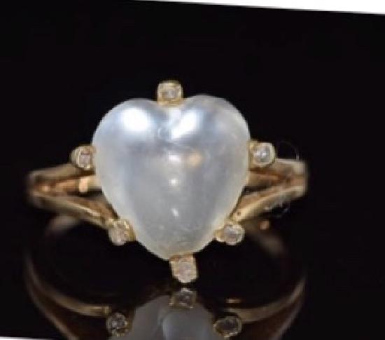 ANTIQUE MOONSTONE AND DIAMOND RING