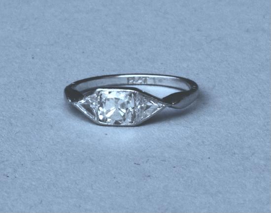 ART DECO CUSHION - SHAPE DIAMOND ENGAGEMENT RING