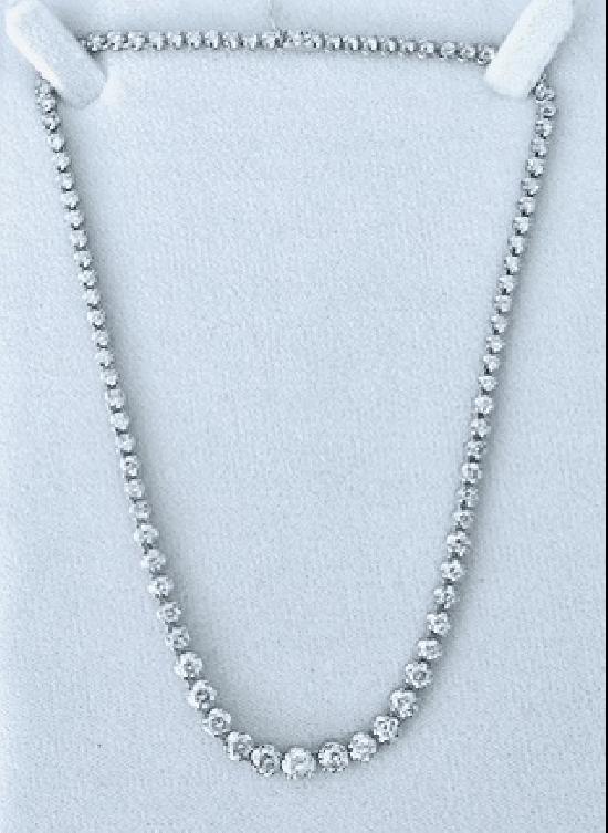 BEAUTIFUL PLATINUM DIAMOND NECKLACE