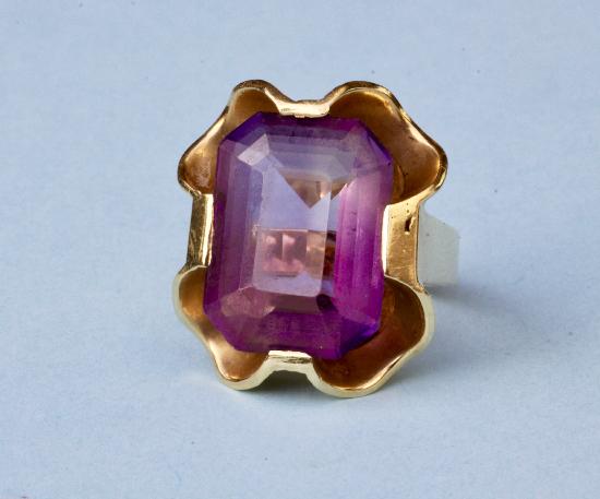 CONTINENTAL LARGE AMETHYST COCKTAIL RING