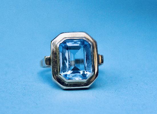 CONTINENTAL SPINEL STYLISH RING