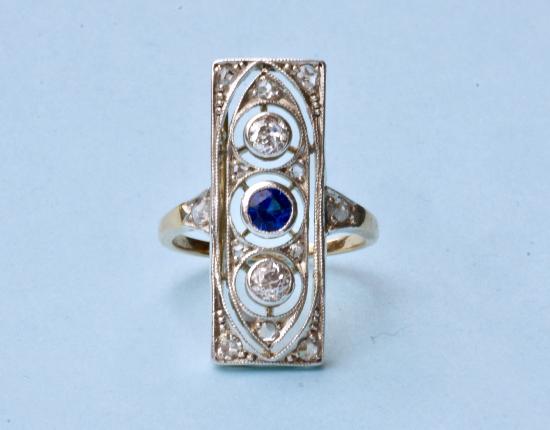 CONTINENTAL UNUSUAL DIAMOND AND SAPPHIRE PLAQUE RING