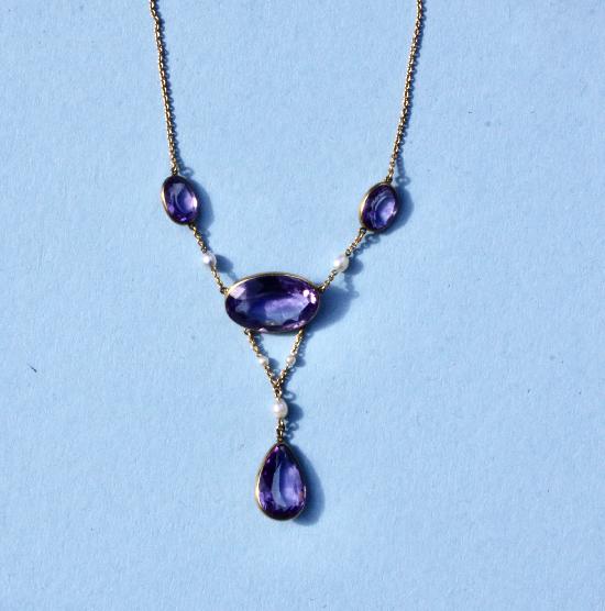 EDWARDIAN AMETHYST AND SEED PEARL NECKLACE 