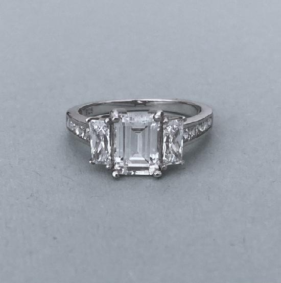 EMERALD-CUT WITH SHOULDERS WOW RING