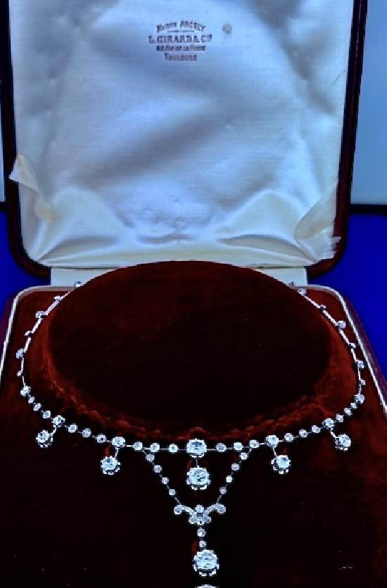 FANTASTIC FRENCH DIAMOND EDWARDIAN NECKLACE