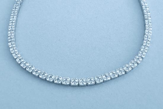 FINE QUALITY DIAMOND CHOKER