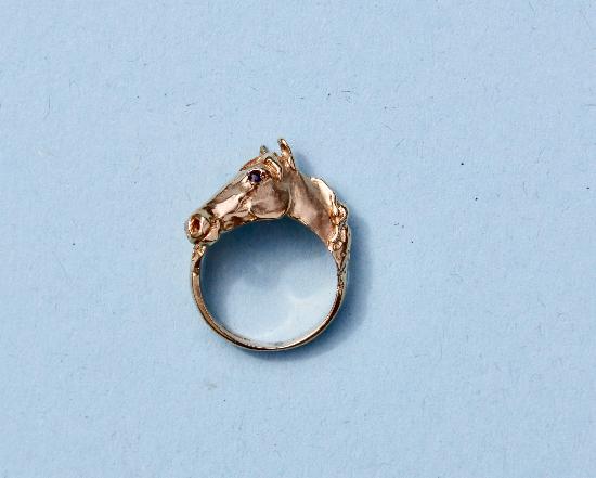 GOLD HORSE HEAD PINKIE RING
