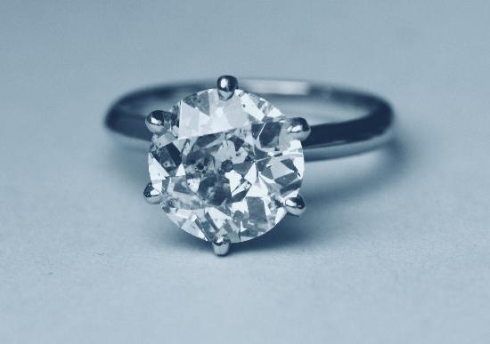 HUGE OLD-CUT DIAMOND SOLITAIRE ENGAGEMENT RING