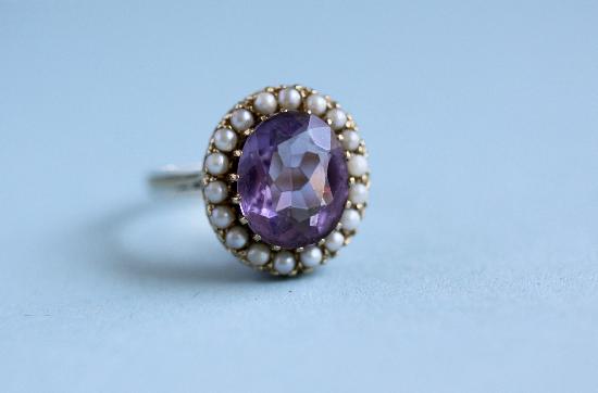 LOVELY ANTIQUE AMETHYST AND SEED PEARL RING