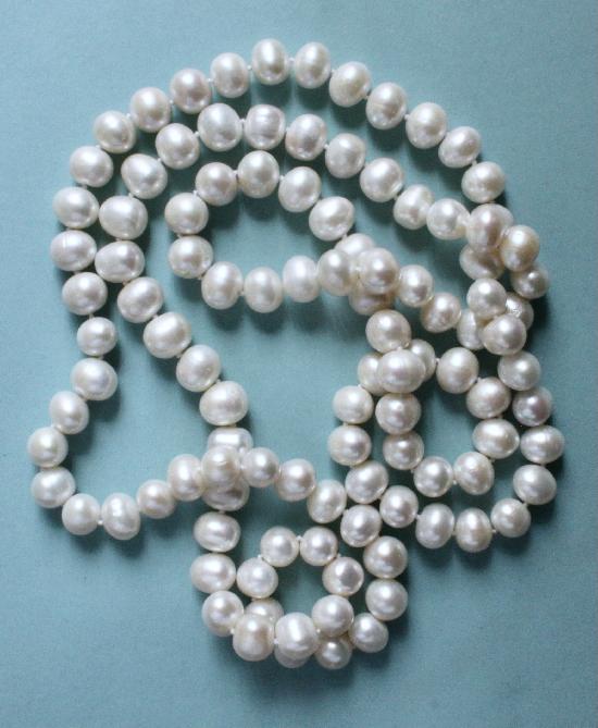 LOVELY OPERA LENGTH LARGE CULTURED PEARLS