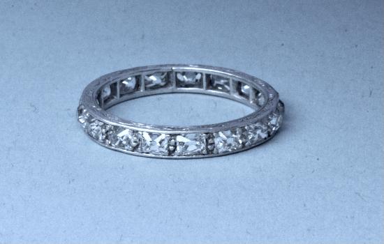 PLATINUM DIAMOND FULL ETERNITY RING 1920s