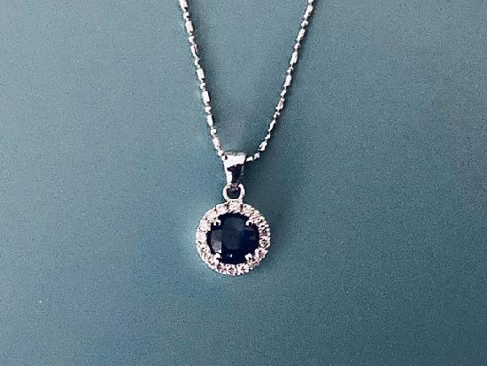 PRETTY SAPPHIRE AND DIAMOND PENDANT