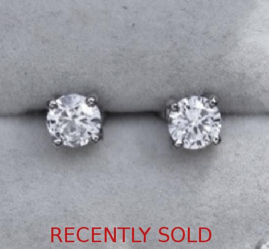 BEAUTIFUL LARGE DIAMOND STUD EARRINGS