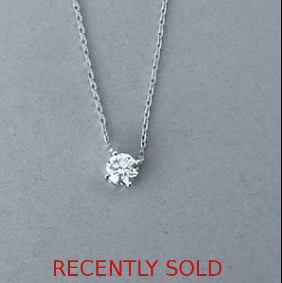 BEAUTIFUL SOLITAIRE DIAMOND PENDANT