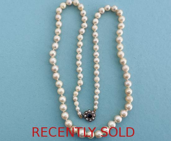 CHARMING PEARLS WITH EDWARDIAN CLASP