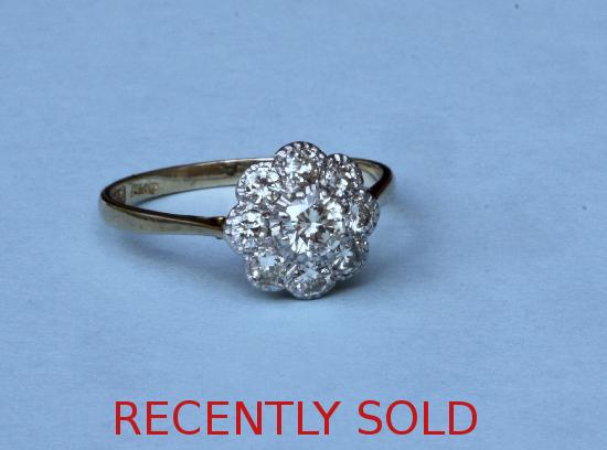 PRETTY VINTAGE DAISY DIAMOND CLUSTER ENGAGEMENT RING