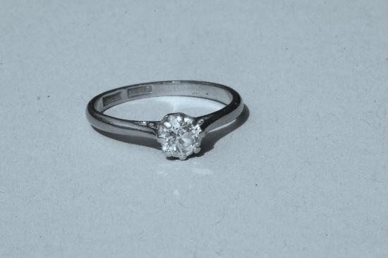 SWEETIE DIAMOND SOLITAIRE ENGAGEMENT RING