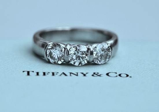 TIFFANY AND CO ETOILE DIAMOND ENGAGEMENT RING