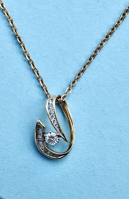 VINTAGE DIAMOND PENDANT