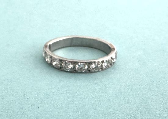 VINTAGE PLATINUM DIAMOND HALF ETERNITY RING 