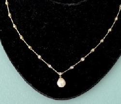 Charming Diamond And Pearl Necklace