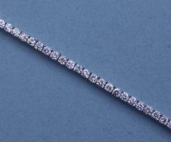 Fine Quality Diamond Tennis-line Bracelet