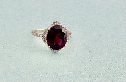 Pretty Garnet And Diamond Ring