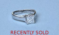 Beautifull Princess-cut Diamond Engagement Ring