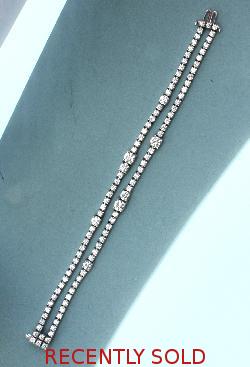 Fantastic Diamond Bracelet. 12.25cts