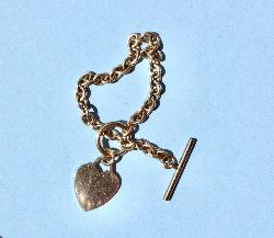 Solid Gold Vintage Heart Bracelet