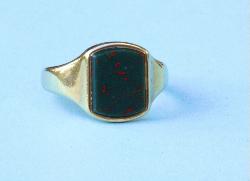 Vintage Bloodstone Gold Signet Ring